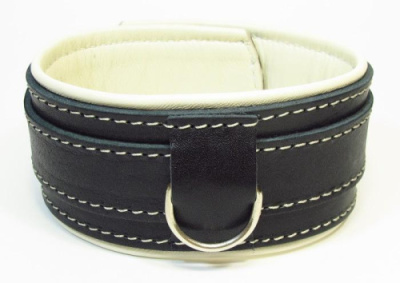 Ошейник на пряжке (со светлым подкладом) от sex shop Hustler