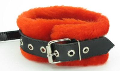 Ошейник с красным мехом BDSM Light от sex shop Hustler